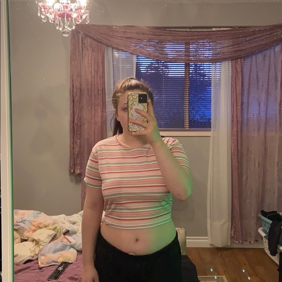 Crop tops and a cropped sweater - Picture 4 of 7